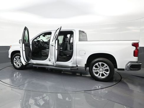Used 2024 Chevrolet Silverado 1500 LTZ image 32