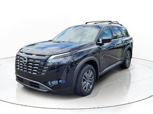 New 2026 Nissan Pathfinder SV FWD image 4