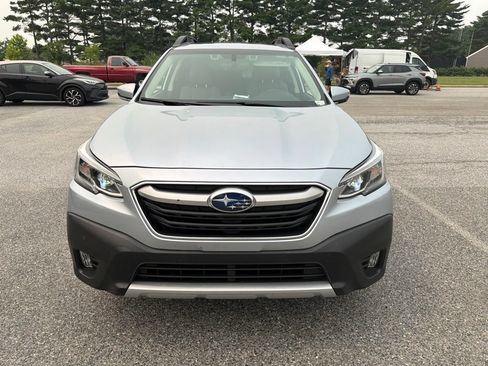 Used 2022 Subaru Outback Limited AWD/4WD image 8