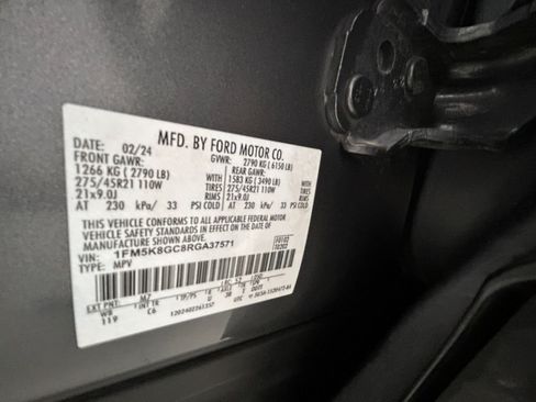 Used 2024 Ford Explorer ST w/ Equipment Group 401A AWD/4WD image 20