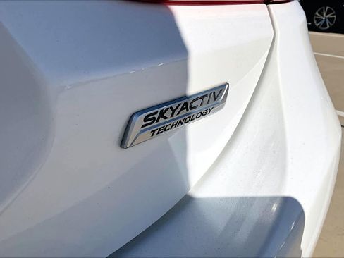 Used 2017 MAZDA MAZDA6 Touring w/ Touring Premium Package image 9