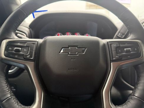 Used 2020 Chevrolet Silverado 1500 LT Trail Boss AWD/4WD image 9