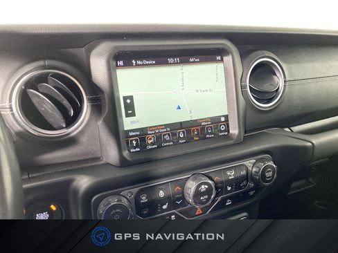 Used 2022 Jeep Wrangler Unlimited Sahara w/ Cold Weather Group image 4