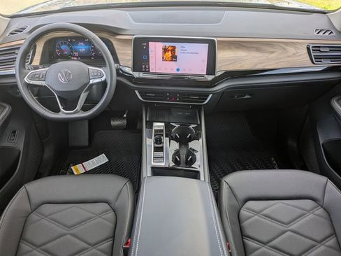 New 2026 Volkswagen Atlas SE FWD image 16