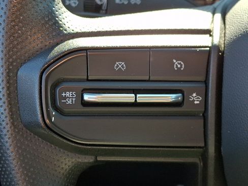 Used 2025 Chevrolet Colorado Trail Boss AWD/4WD image 22