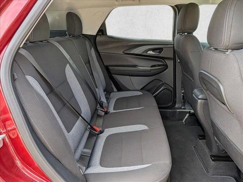 Used 2025 Chevrolet TrailBlazer LT image 23