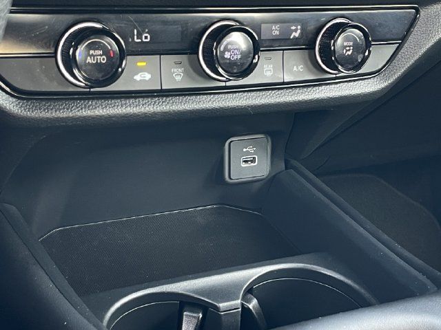 Used 2025 Honda HR-V LX image 17
