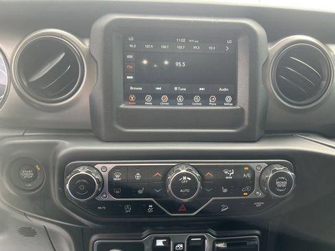 Used 2021 Jeep Wrangler Unlimited Sport image 14