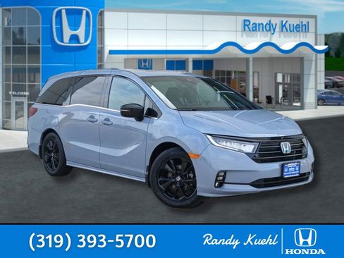 Used 2023 Honda Odyssey Sport image 1