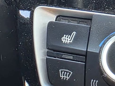 Used 2016 BMW 320i xDrive Sedan image 17