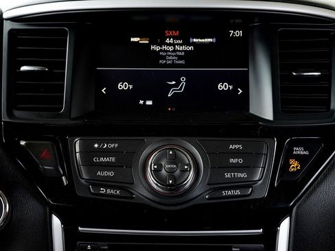 Used 2019 Nissan Pathfinder SV image 22