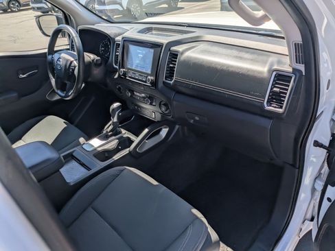 Used 2024 Nissan Frontier SV w/ SV Convenience Package AWD/4WD image 33