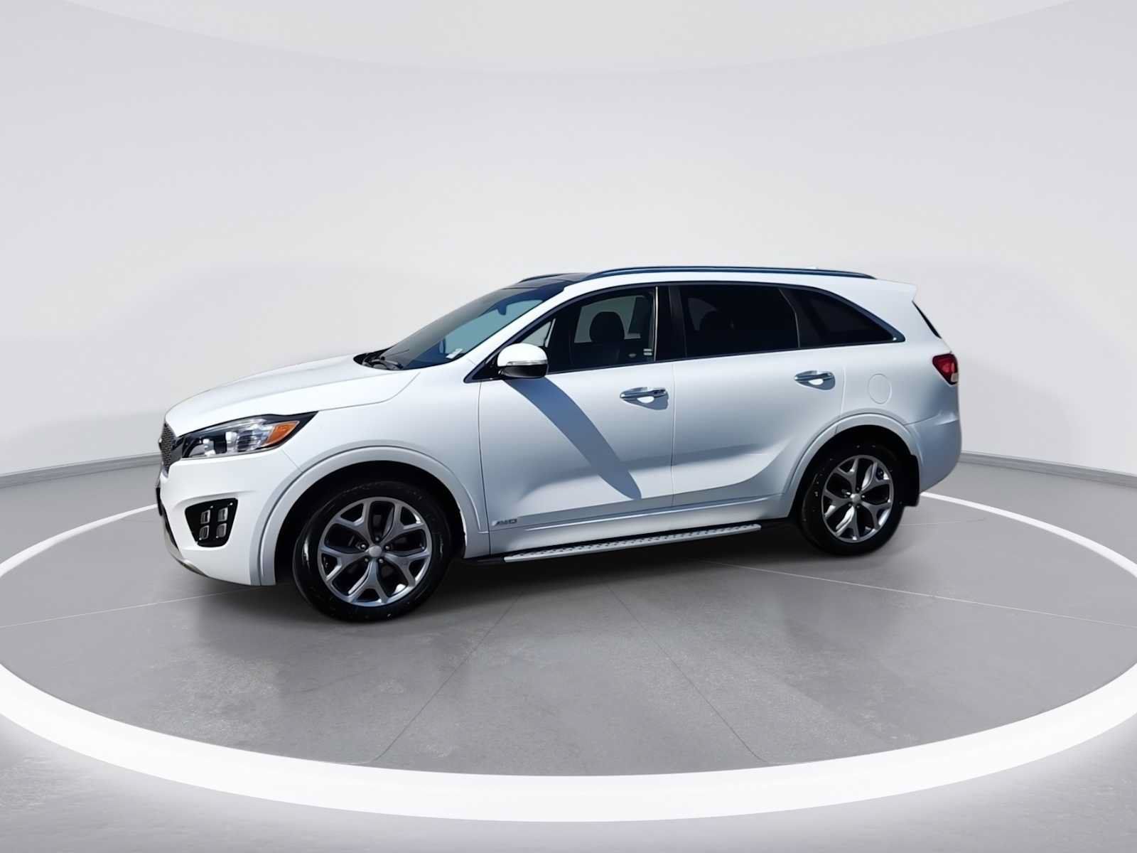 Used 2016 Kia Sorento SX AWD/4WD image 4