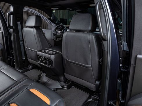 Used 2025 GMC Sierra 1500 AT4 w/ AT4 Premium Package image 31