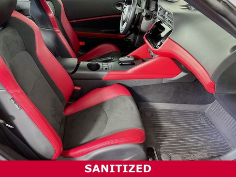 Certified 2024 Nissan Z Performance w/ Floor Mat Package image 22