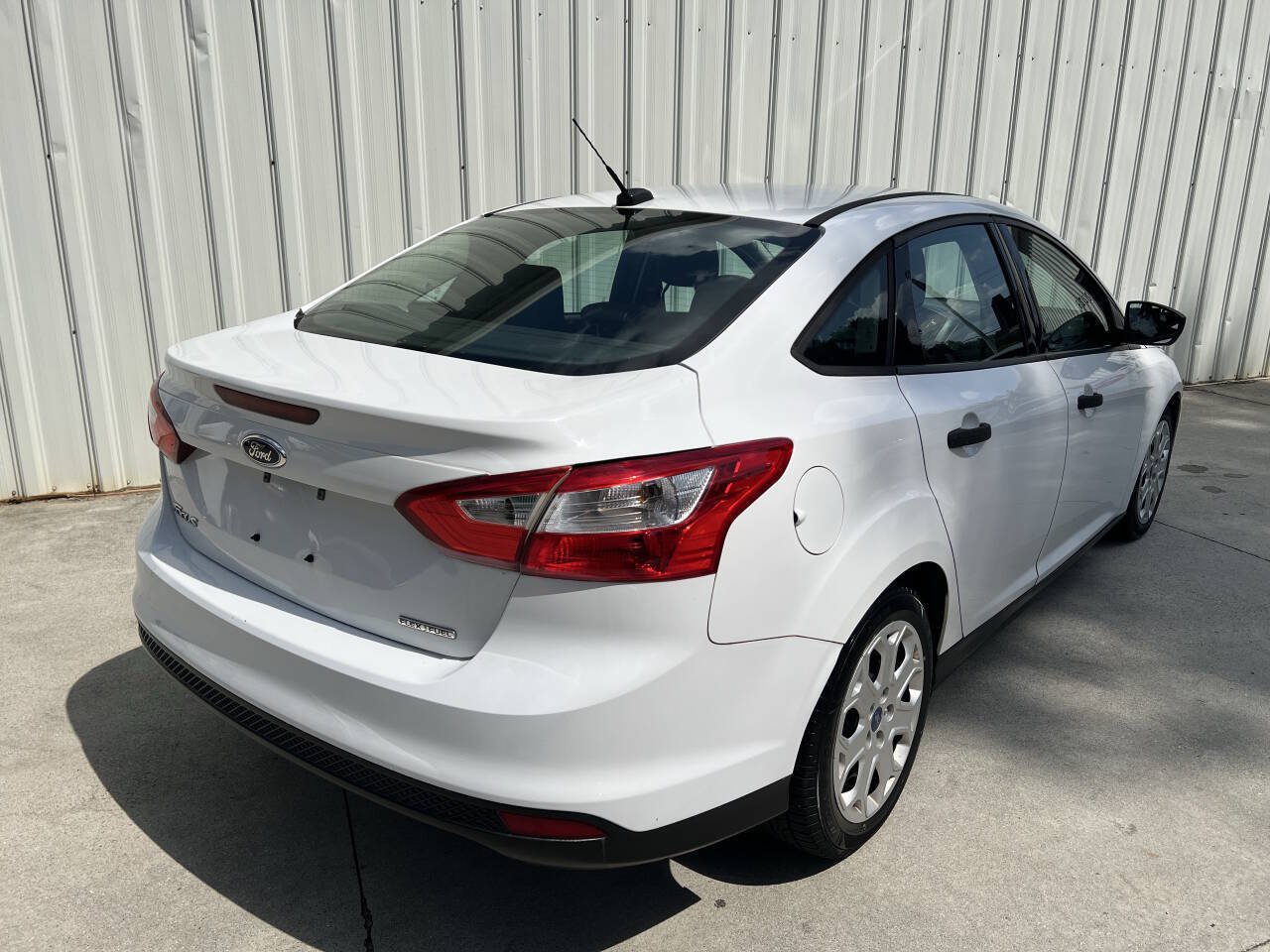 Used 2014 Ford Focus S FWD image 3