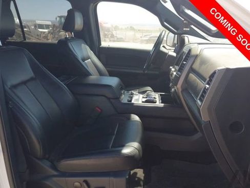 Used 2021 Ford Expedition XLT AWD/4WD image 3