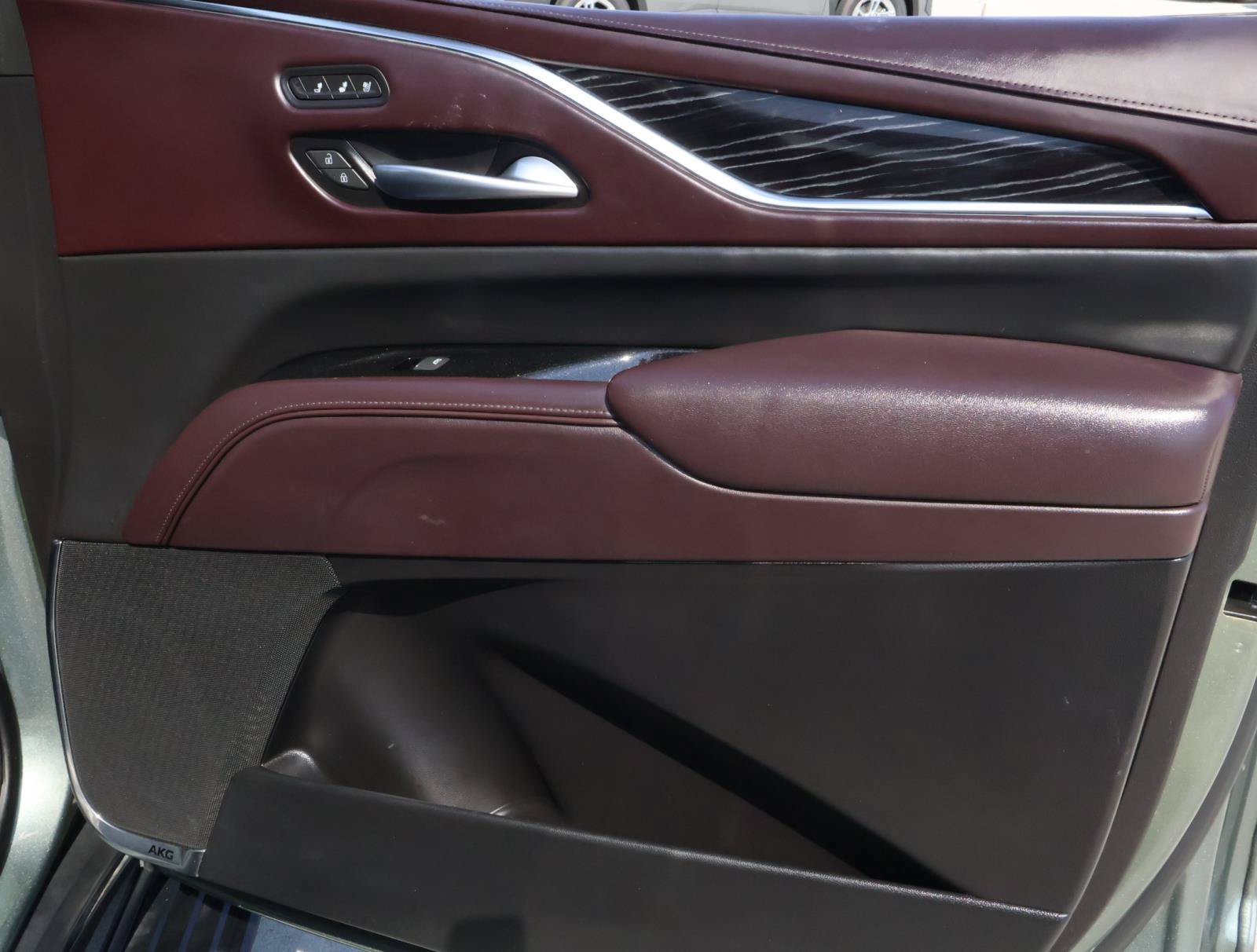 Used 2023 Cadillac Escalade V AWD/4WD image 24
