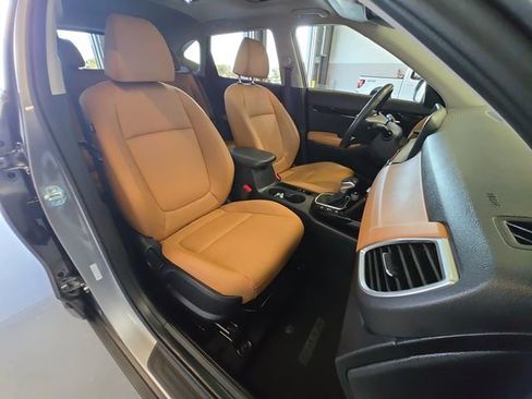Used 2024 Kia Seltos SX w/ SX Sunroof Package AWD/4WD image 30