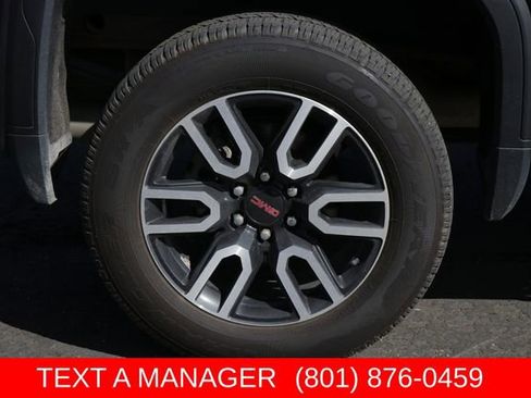 Used 2022 GMC Sierra 1500 AT4 w/ AT4 Premium Package AWD/4WD image 9