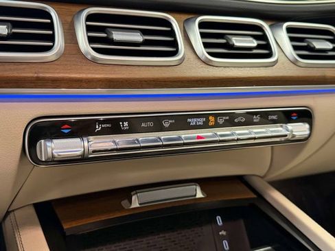 Certified 2024 Mercedes-Benz GLS 450 4MATIC image 30