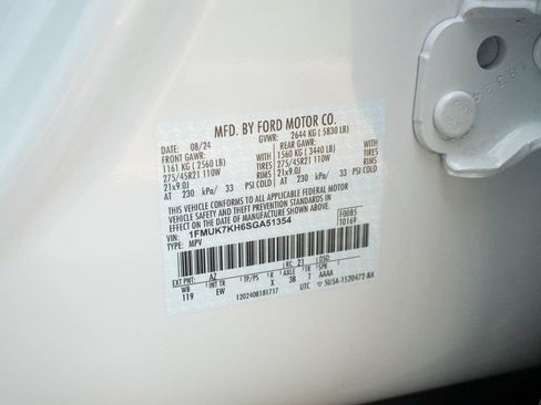 Used 2025 Ford Explorer ST-Line w/ Premium Package RWD image 35
