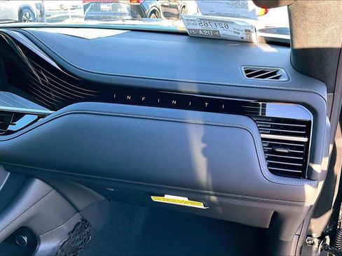 New 2026 INFINITI QX80 Autograph image 19