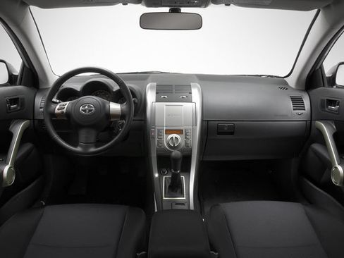 Used 2009 Scion tC FWD image 4