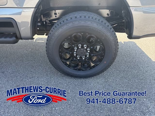 New 2026 Ford F250 Lariat w/ Black Appearance Package AWD/4WD image 17