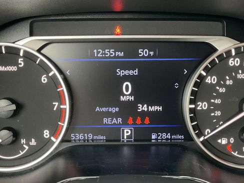 Used 2024 Nissan Altima 2.5 SV image 12