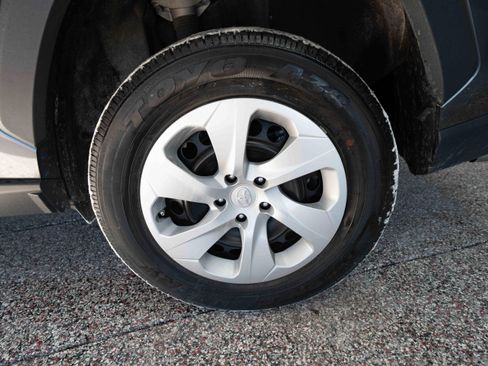 Used 2024 Toyota RAV4 LE image 29