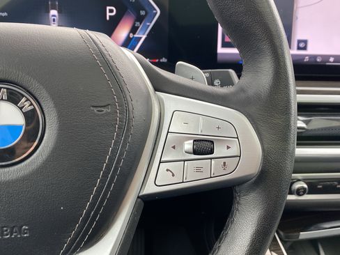 Used 2024 BMW X7 xDrive40i image 33