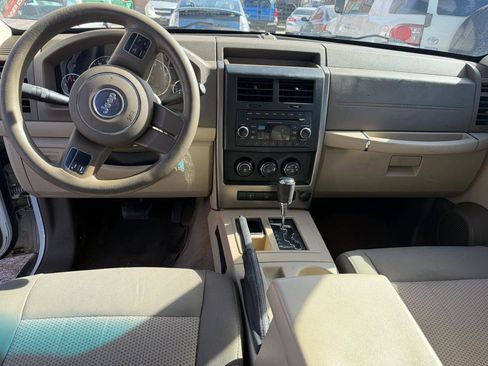 Used 2012 Jeep Liberty Sport image 15