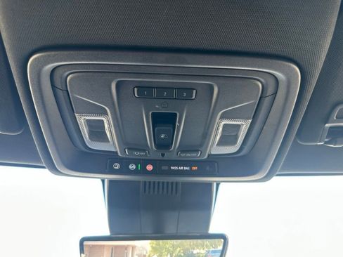 Used 2024 GMC Sierra 1500 AT4 w/ Technology Package AWD/4WD image 5