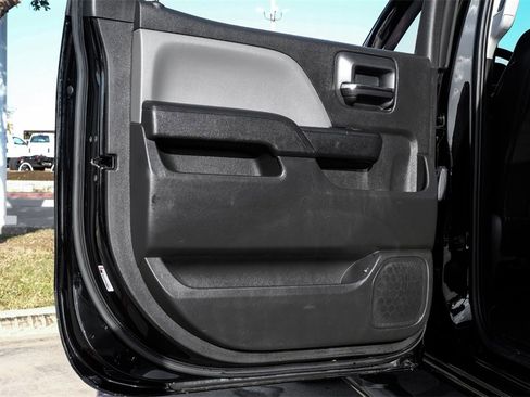 Used 2018 Chevrolet Silverado 1500 Custom w/ Custom Value Package image 41