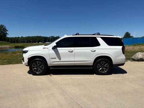 Used 2023 Chevrolet Tahoe Z71 w/ Z71 Off-Road Package AWD/4WD image 6