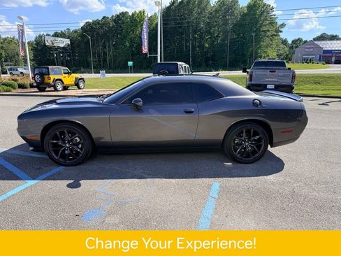 Used 2023 Dodge Challenger SXT w/ Plus Package RWD image 3