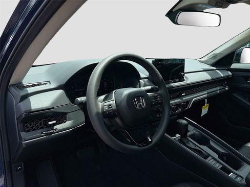 Certified 2025 Honda Accord SE image 10