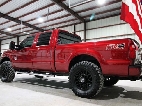 Used 2016 Ford F250 Lariat w/ Lariat Ultimate Package image 8