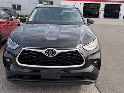 Used 2022 Toyota Highlander XLE