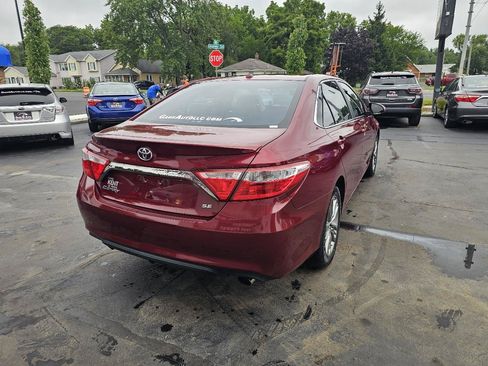 Used 2017 Toyota Camry LE FWD image 11
