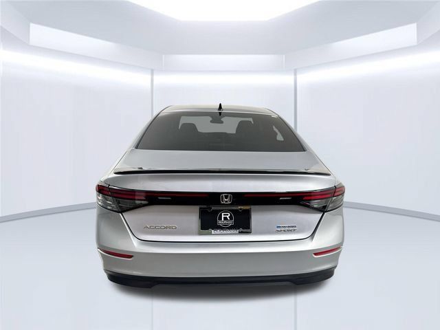 Used 2023 Honda Accord Sport image 32