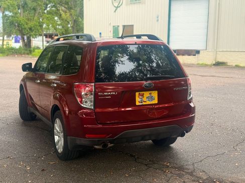 Used 2011 Subaru Forester 2.5X Limited w/ Popular Equipment Group 5A image 7