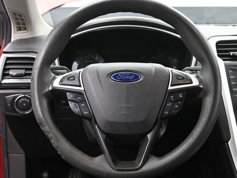 Used 2016 Ford Fusion SE image 28