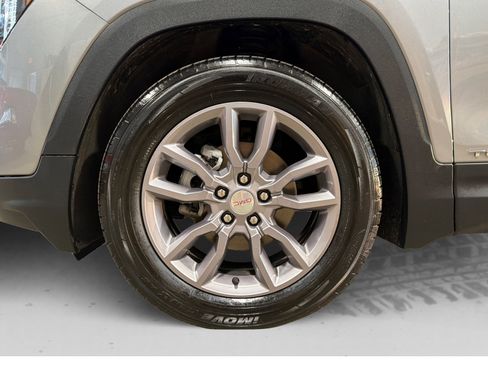 Used 2024 GMC Terrain SLT AWD/4WD image 50