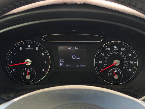 Used 2020 Kia Sorento S AWD/4WD image 11