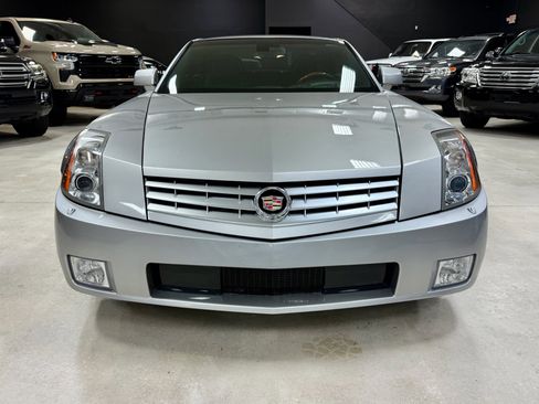 Used 2006 Cadillac XLR image 16