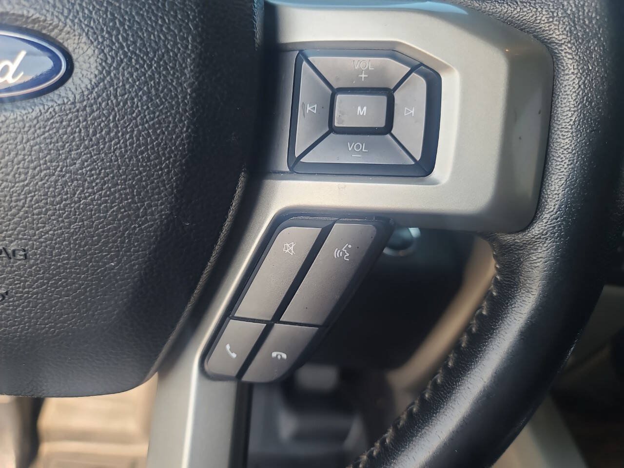 Used 2020 Ford F150 Lariat AWD/4WD image 21