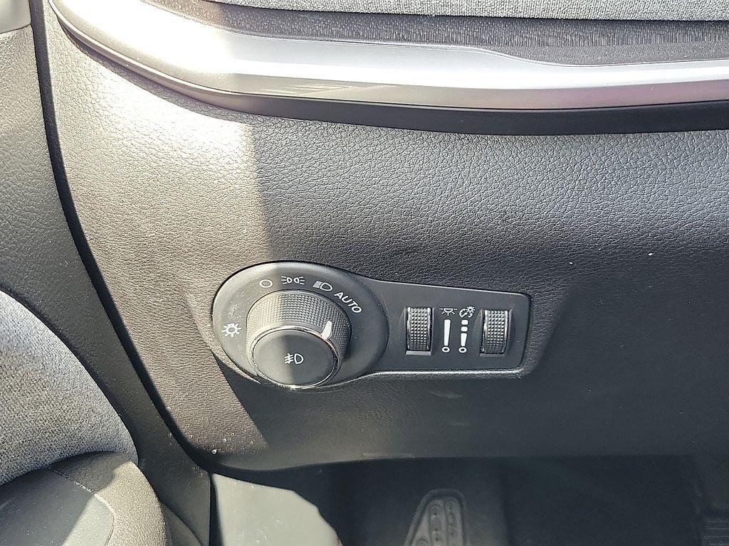 Used 2024 Jeep Compass Latitude AWD/4WD image 14