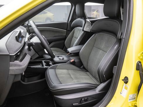 New 2024 Ford Mustang Mach-E GT image 9